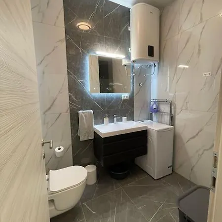 La1 Luxury Near Bacvice Apartmán *